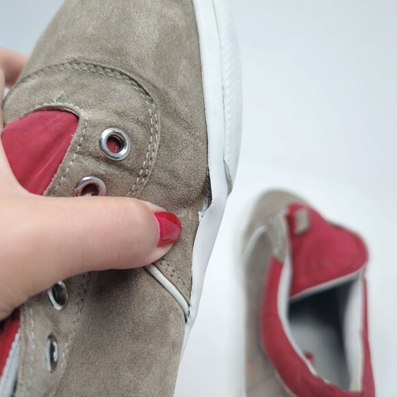 Vintage Y2K Prada Mens Sneakers 8.5 Gray Suede Low Top main image 7
